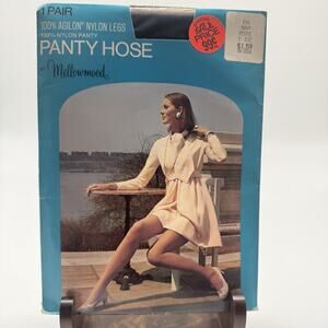 60s Mellowmood 100% Agilon Nylon Sheer Pantyhose Navy Petite Style # 4254 VTG